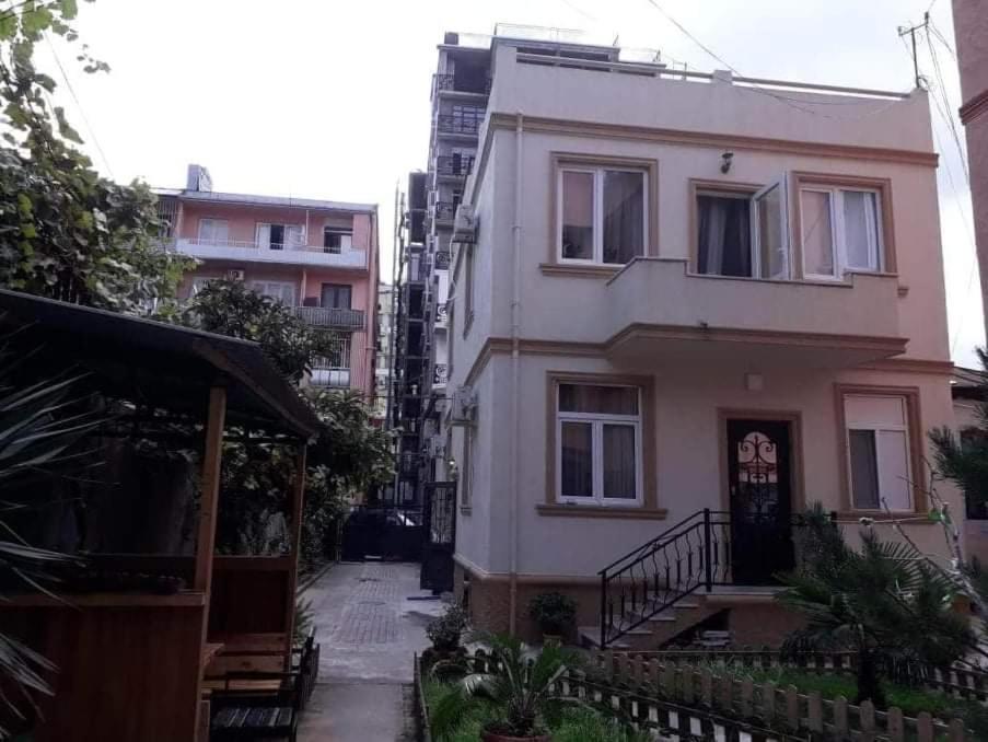 Guest House Kldiashvili Batumi Exteriér fotografie